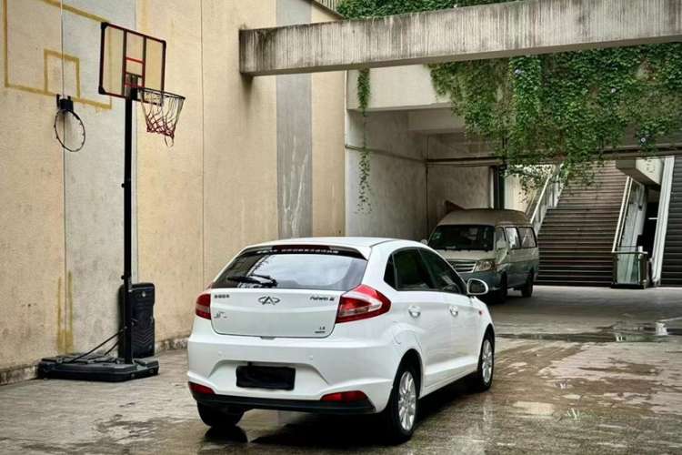 Used Chery Fengyun 2 2013 Hatchback 1.5L Manual Ruiyi Edition Exterior 3