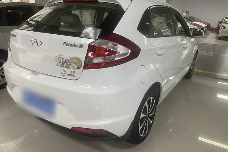 Used Chery Fengyun 2 2013 Hatchback 1.5L AMT Ruìyì Edition Exterior 4