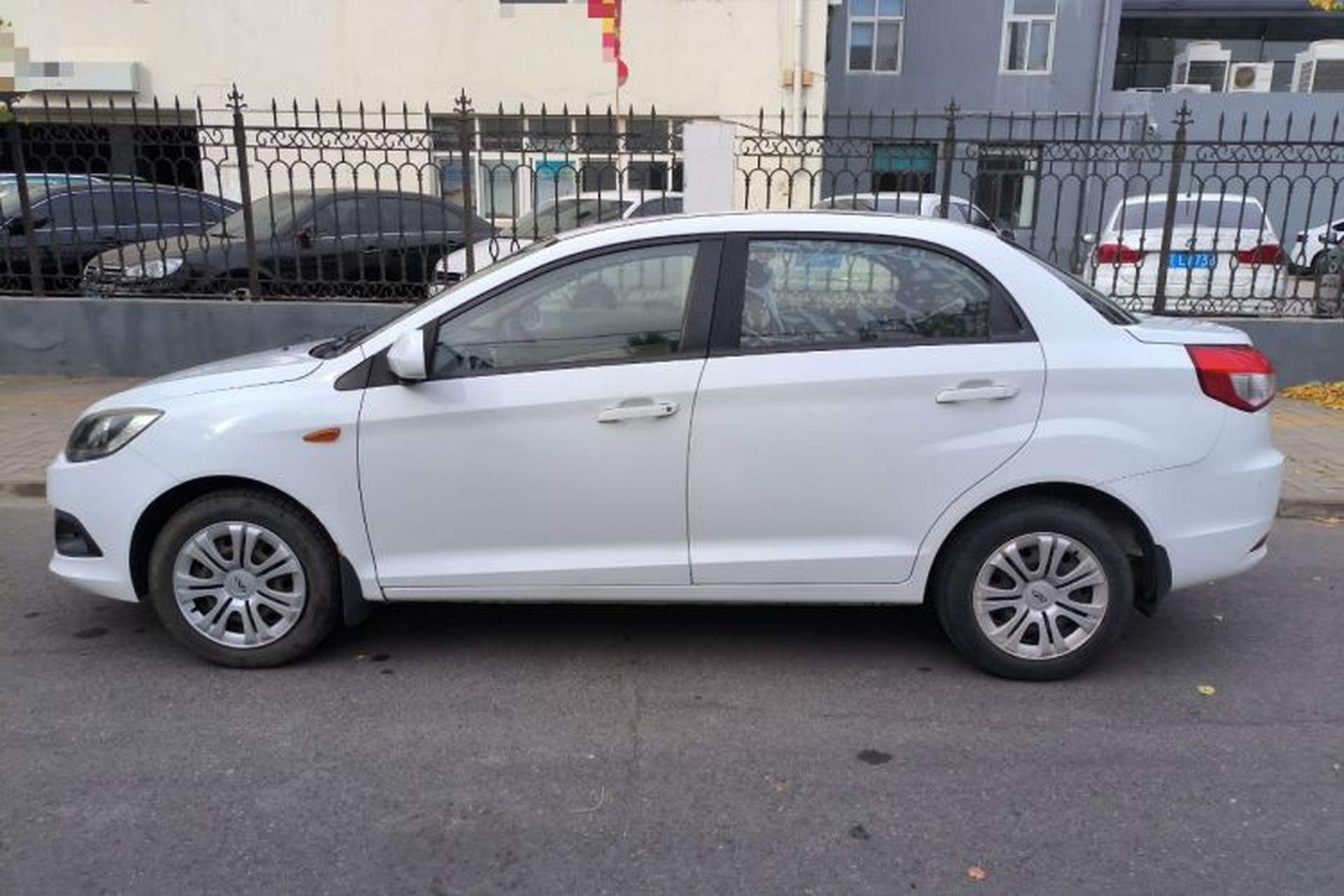 Used Chery Fengyun 2 2013 Hatchback 1.5L Manual Ruiyi Edition Exterior 5