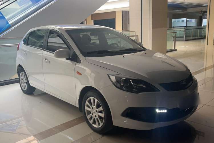 Used Chery Fengyun 2 2013 Hatchback 1.5L Manual Ruiyi Edition Exterior 5
