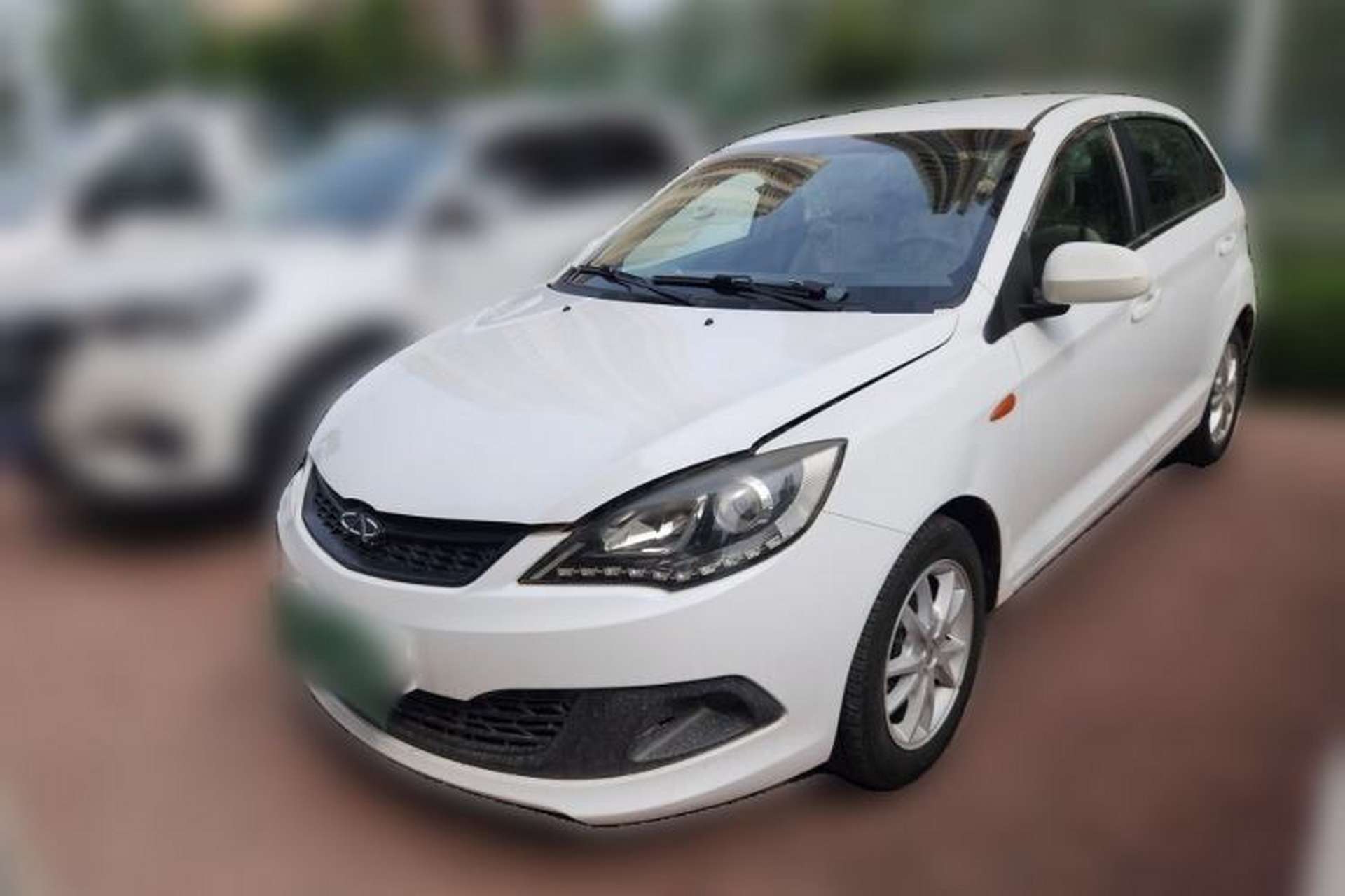 Used Chery Fengyun 2 2013 Hatchback 1.5L Manual Ruiyi Edition Front Left 45 Deg