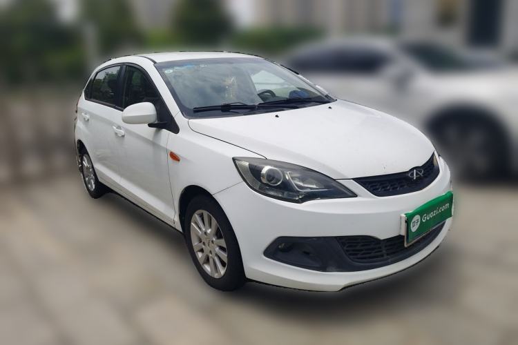 Used Chery Fengyun 2 2013 Hatchback 1.5L AMT Ruìyì Edition Front Right 45 Deg
