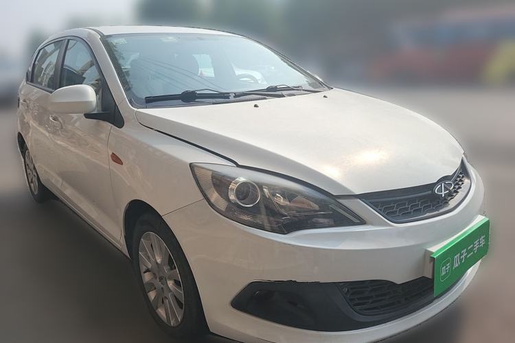 Used Chery Fengyun 2 2013 Hatchback 1.5L Manual Ruiyi Edition Front Right 45 Deg