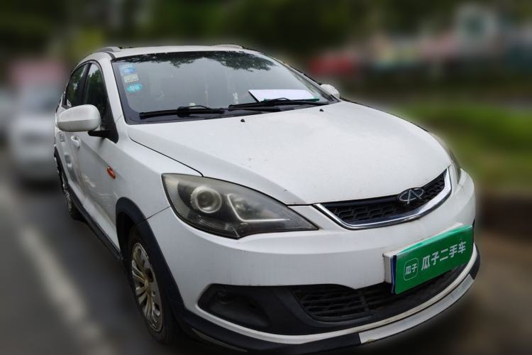 Used Chery Fengyun 2 2013 Hatchback 1.5L Manual Ruiyi Edition Front Right 45 Deg