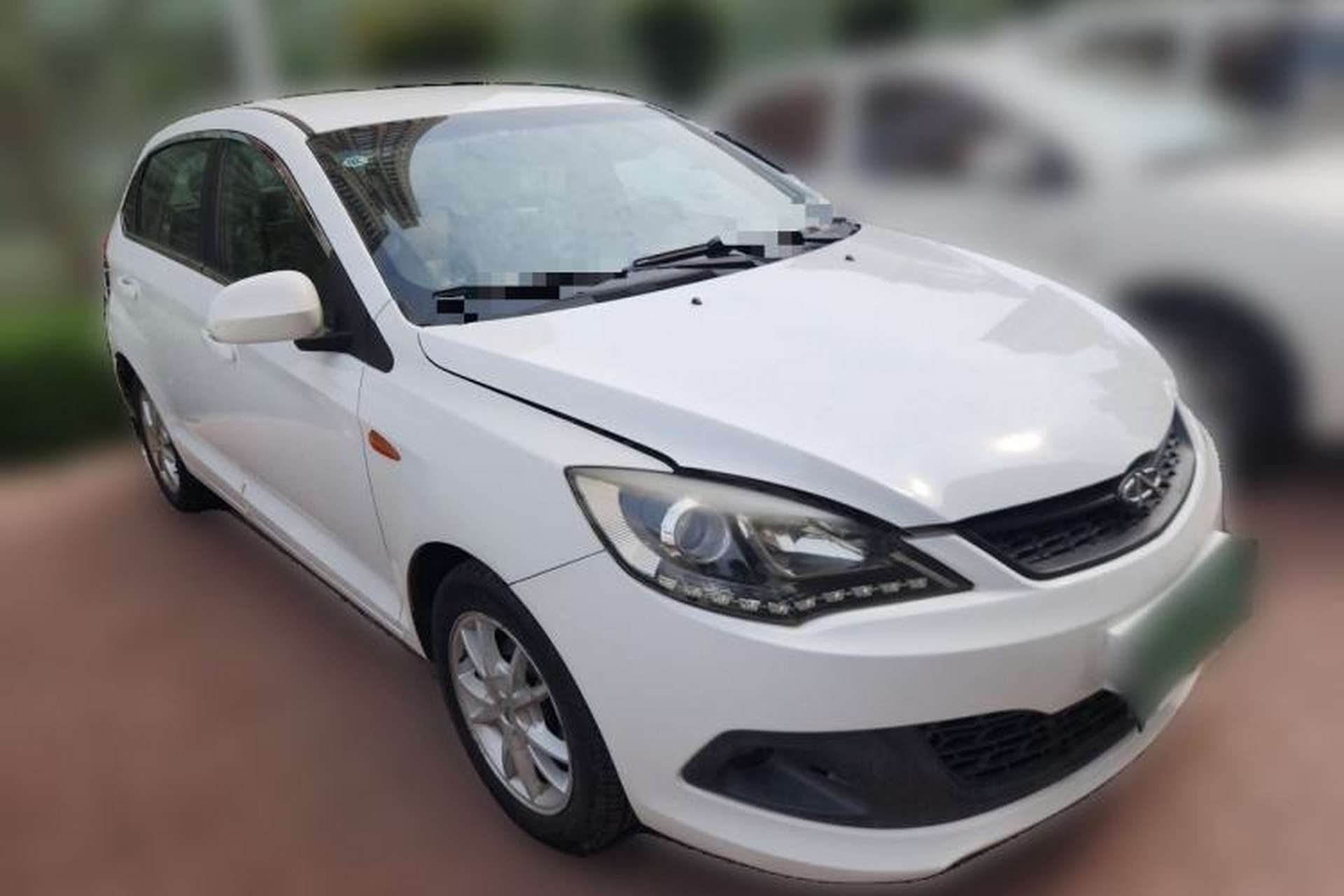 Used Chery Fengyun 2 2013 Hatchback 1.5L Manual Ruiyi Edition Front Right 45 Deg