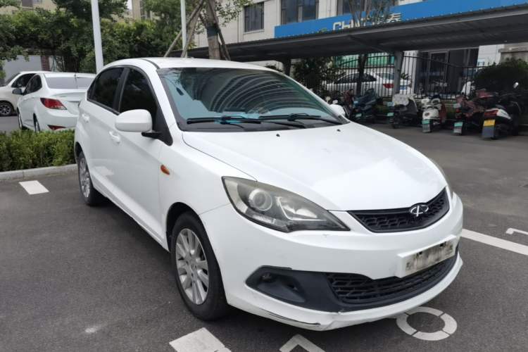 Used Chery Fengyun 2 2013 Hatchback 1.5L Manual Ruiyi Edition Front Right 45 Deg