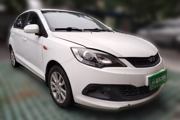 Used Chery Fengyun 2 2013 Hatchback 1.5L Manual Kuaiyi Edition Front Right 45 Deg