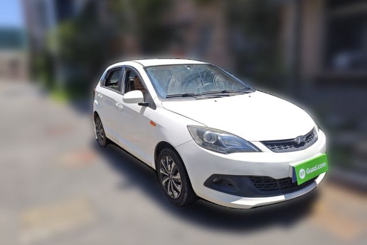 Used Chery Fengyun 2 2013 Hatchback 1.5L Manual Ruiyi Edition Front Right 45 Deg