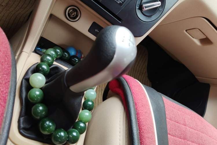 Used Chery Fengyun 2 2013 Hatchback 1.5L Manual Ruiyi Edition Gear Lever