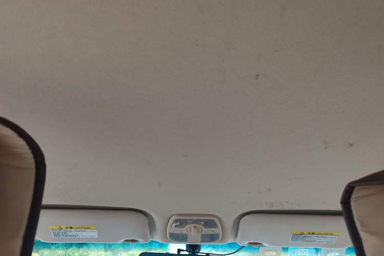 Used Chery Fengyun 2 2013 Hatchback 1.5L AMT Ruìyì Edition Headliner
