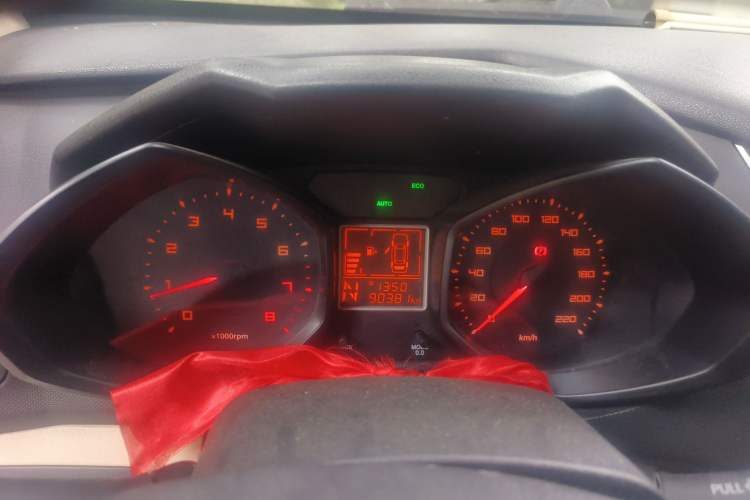 Used Chery Fengyun 2 2013 Hatchback 1.5L AMT Ruìyì Edition Instrument Cluster