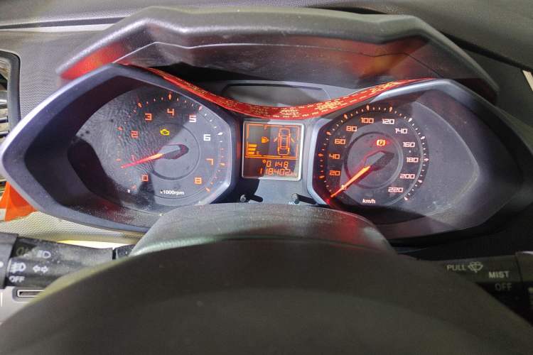 Used Chery Fengyun 2 2013 Hatchback 1.5L Manual Ruiyi Edition Instrument Cluster
