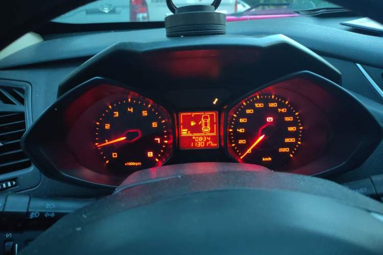 Used Chery Fengyun 2 2013 Hatchback 1.5L Manual Ruiyi Edition Instrument Cluster