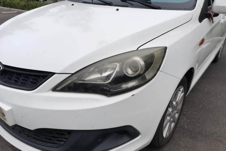 Used Chery Fengyun 2 2013 Hatchback 1.5L Manual Ruiyi Edition Left Front Headlight