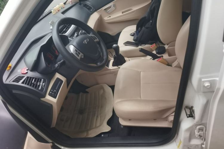 Used Chery Fengyun 2 2013 Hatchback 1.5L Manual Ruiyi Edition Left Front Seat