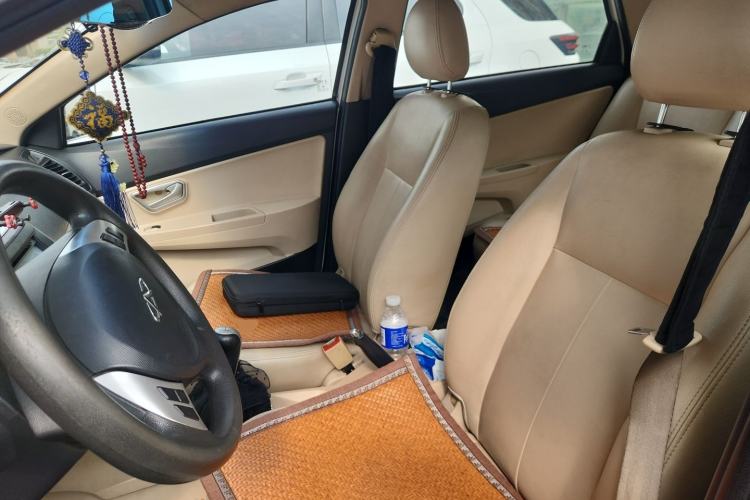 Used Chery Fengyun 2 2013 Hatchback 1.5L Manual Ruiyi Edition Left Front Seat
