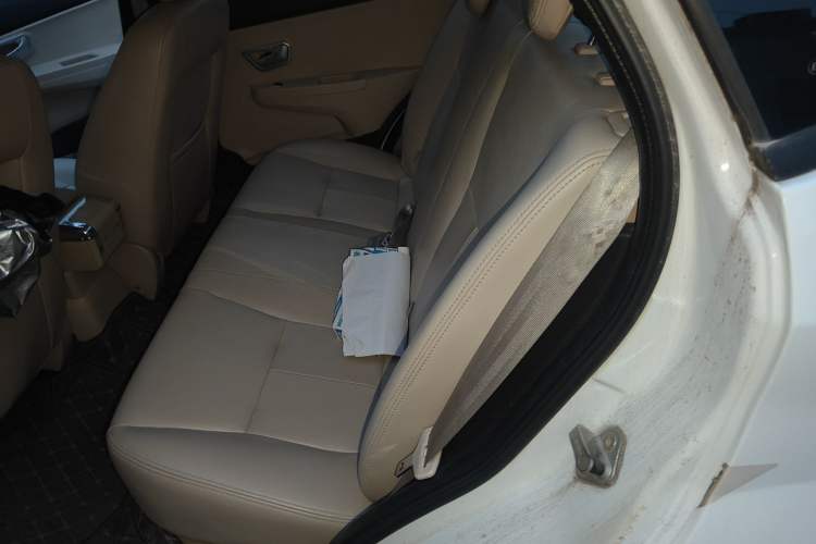 Used Chery Fengyun 2 2013 Hatchback 1.5L Manual Ruiyi Edition Left Rear Seat