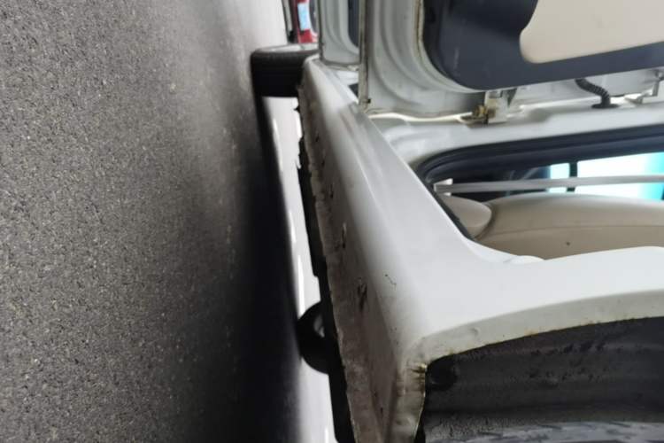 Used Chery Fengyun 2 2013 Hatchback 1.5L Manual Ruiyi Edition Left Side Sill