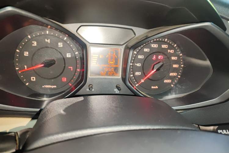 Used Chery Fengyun 2 2013 Hatchback 1.5L Manual Ruiyi Edition Odometer Close Up
