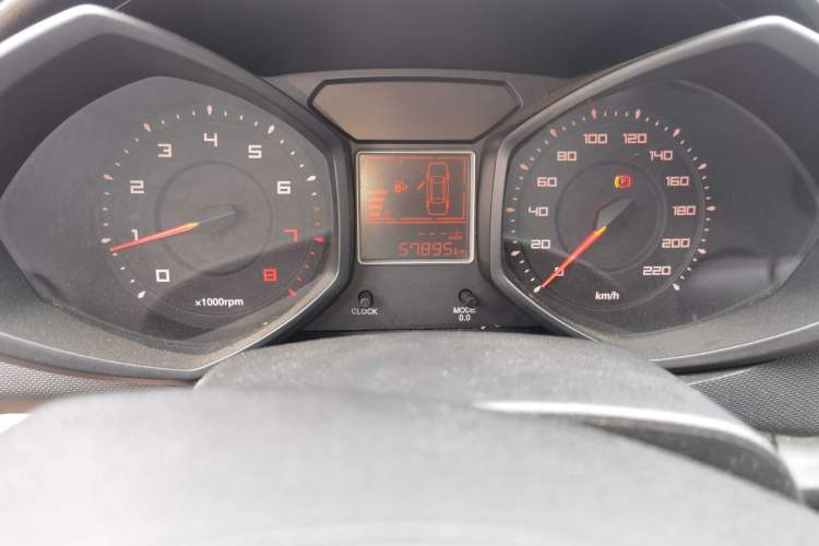 Used Chery Fengyun 2 2013 Hatchback 1.5L Manual Ruiyi Edition Odometer Close Up