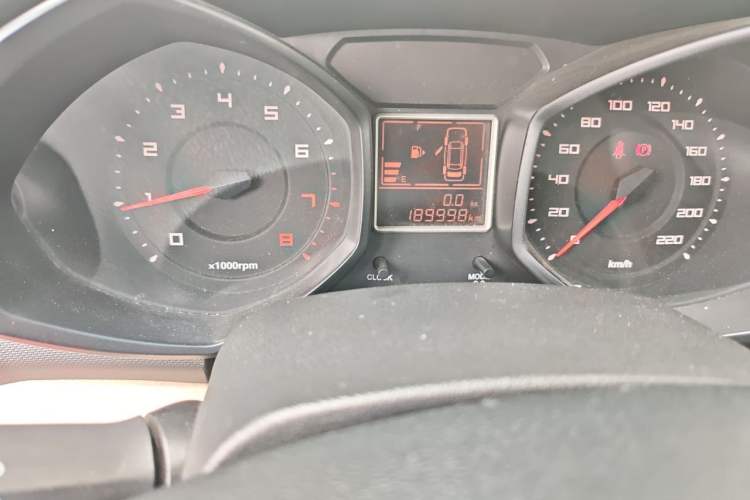 Used Chery Fengyun 2 2013 Hatchback 1.5L Manual Ruiyi Edition Odometer Close Up
