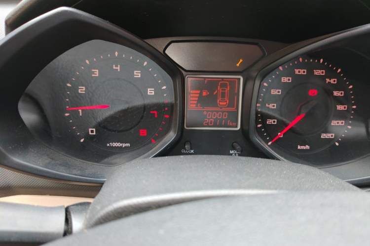 Used Chery Fengyun 2 2013 Hatchback 1.5L Manual Ruiyi Edition Odometer Close Up