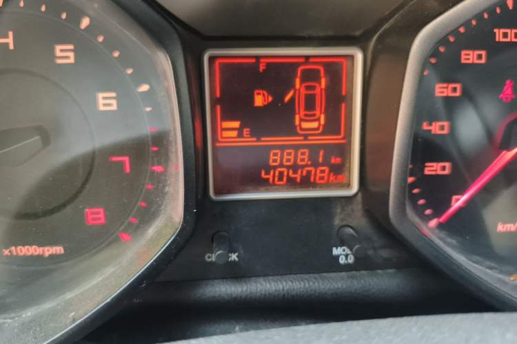 Used Chery Fengyun 2 2013 Hatchback 1.5L Manual Ruiyi Edition Odometer Close Up