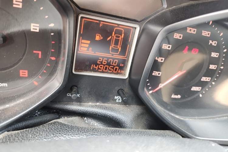 Used Chery Fengyun 2 2013 Hatchback 1.5L Manual Ruiyi Edition Odometer Close Up