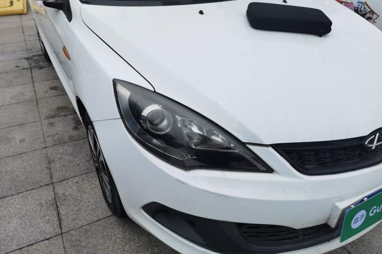 Used Chery Fengyun 2 2013 Hatchback 1.5L Manual Ruiyi Edition Right Front Headlight