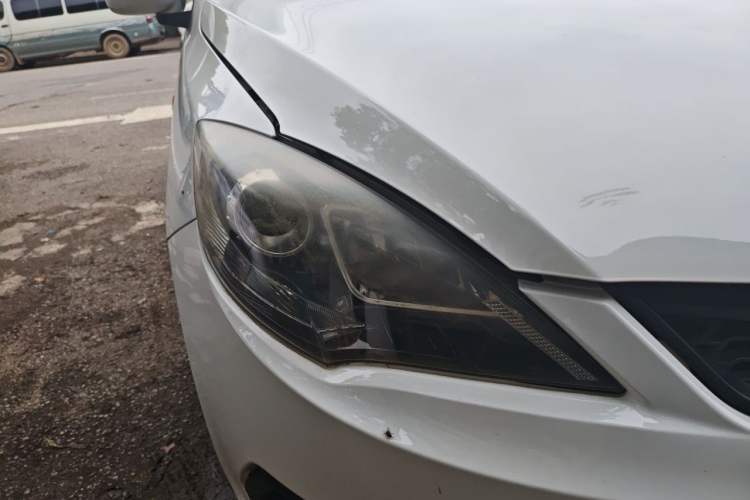 Used Chery Fengyun 2 2013 Hatchback 1.5L Manual Ruiyi Edition Right Front Headlight