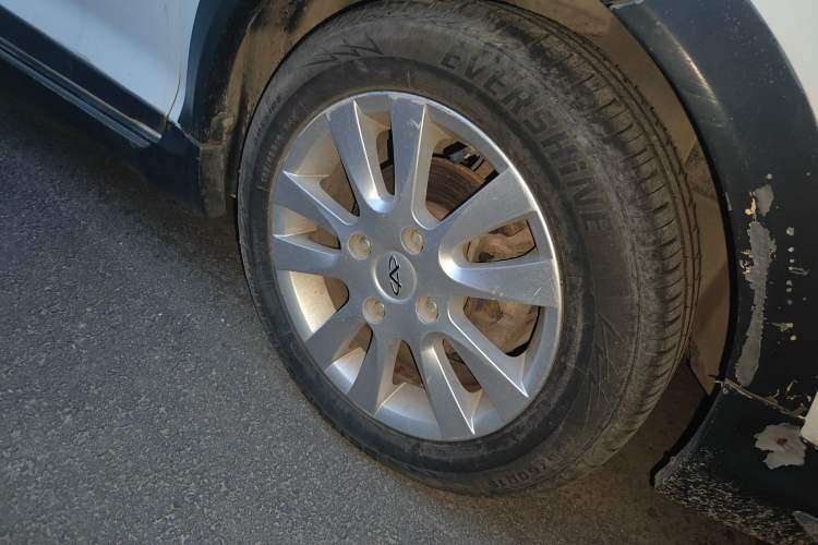 Used Chery Fengyun 2 2013 Hatchback 1.5L Manual Ruiyi Edition Right Front Wheel Hub