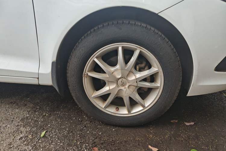 Used Chery Fengyun 2 2013 Hatchback 1.5L Manual Ruiyi Edition Right Front Wheel Hub