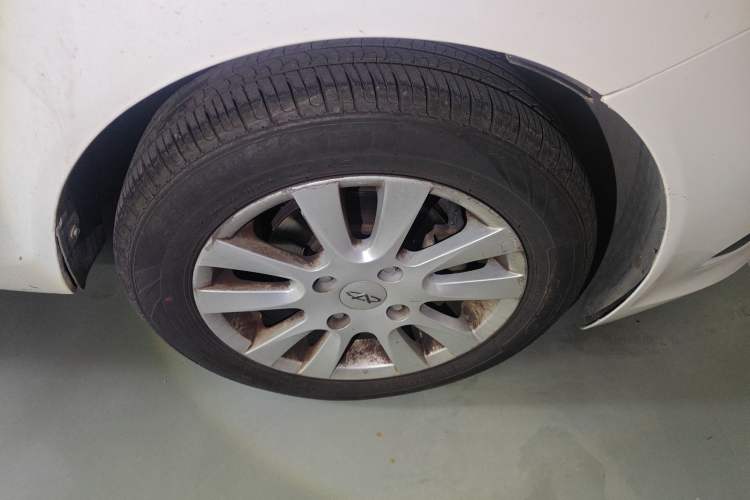 Used Chery Fengyun 2 2013 Hatchback 1.5L Manual Ruiyi Edition Right Front Wheel Hub