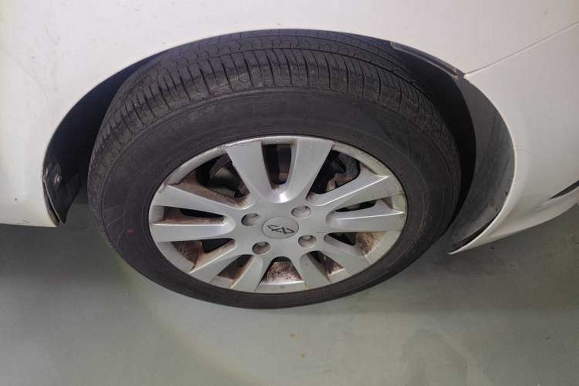 Used Chery Fengyun 2 2013 Hatchback 1.5L Manual Ruiyi Edition Right Front Wheel Hub