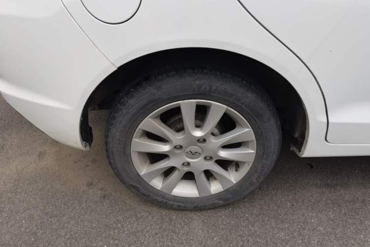 Used Chery Fengyun 2 2013 Hatchback 1.5L Manual Ruiyi Edition Right Rear Wheel Hub
