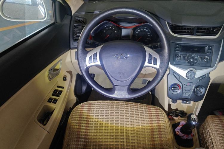 Used Chery Fengyun 2 2013 Hatchback 1.5L Manual Ruiyi Edition Steering Wheel