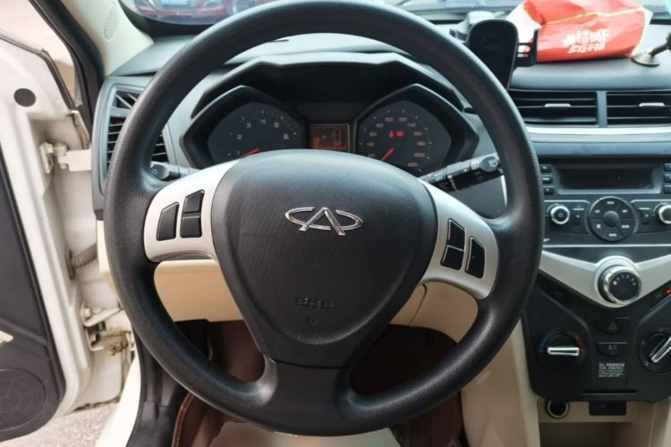 Used Chery Fengyun 2 2013 Hatchback 1.5L Manual Ruiyi Edition Steering Wheel