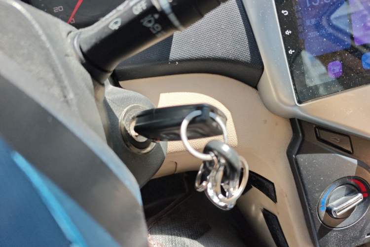 Used Chery Fengyun 2 2013 Hatchback 1.5L Manual Ruiyi Edition Vehicle Key