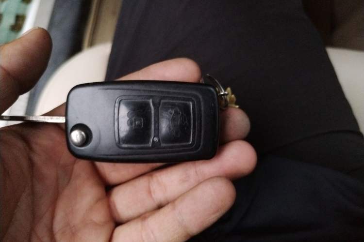 Used Chery Fengyun 2 2013 Hatchback 1.5L Manual Kuaiyi Edition Vehicle Key