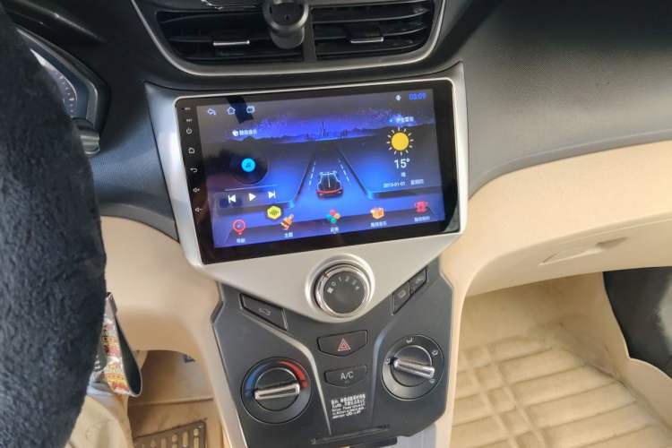 Used Chery Fengyun 2 2013 Hatchback 1.5L Manual Ruiyi Edition Audio And AC Panel