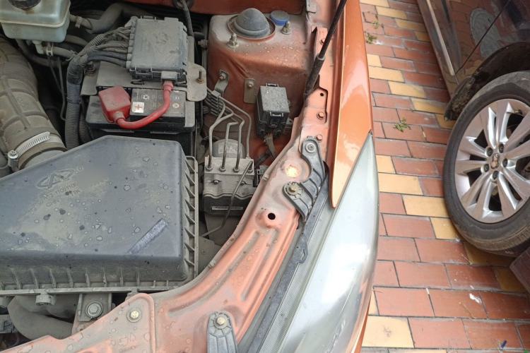 Used Chery Fengyun 2 2013 Hatchback 1.5L Manual Kuaiyi Edition Engine Bay Left