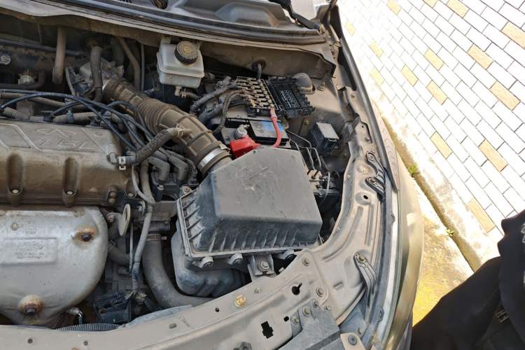 Used Chery Fengyun 2 2013 Hatchback 1.5L Manual Ruiyi Edition Engine Bay Left