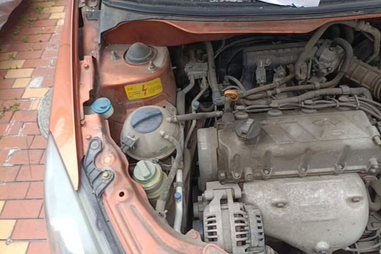 Used Chery Fengyun 2 2013 Hatchback 1.5L Manual Kuaiyi Edition Engine Bay Right