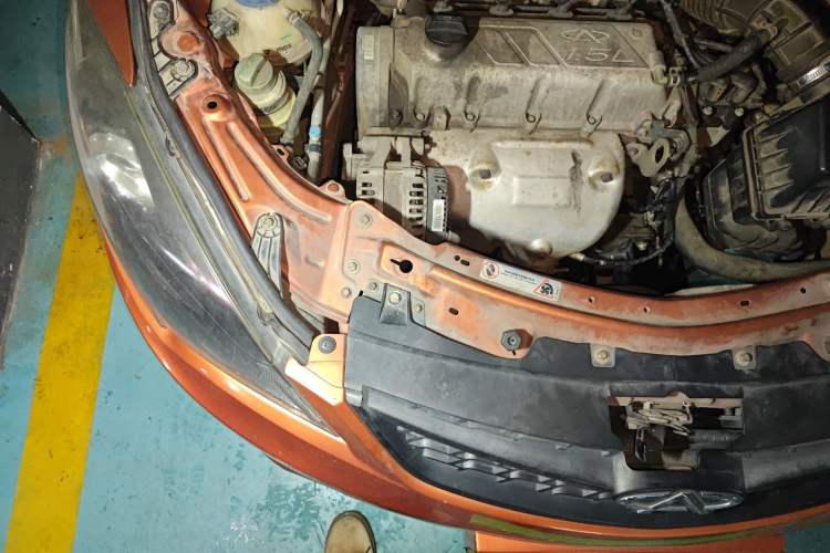 Used Chery Fengyun 2 2013 Hatchback 1.5L Manual Ruiyi Edition Engine Bay Right