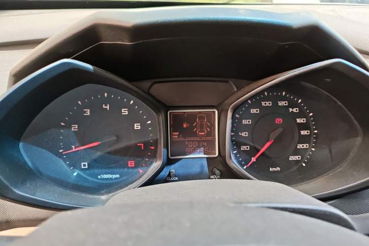 Used Chery Fengyun 2 2013 Hatchback 1.5L Manual Ruiyi Edition Instrument Cluster