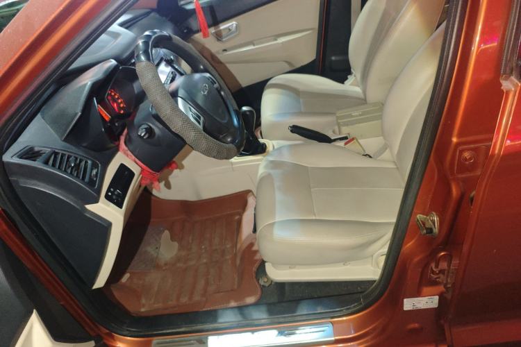 Used Chery Fengyun 2 2013 Hatchback 1.5L Manual Ruiyi Edition Left Front Seat
