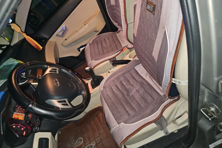 Used Chery Fengyun 2 2013 Hatchback 1.5L Manual Ruiyi Edition Left Front Seat