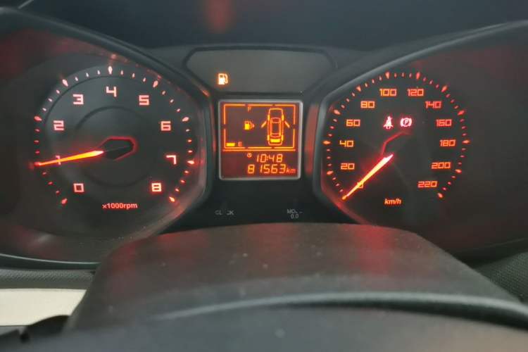 Used Chery Fengyun 2 2013 Hatchback 1.5L Manual Ruiyi Edition Odometer Close Up