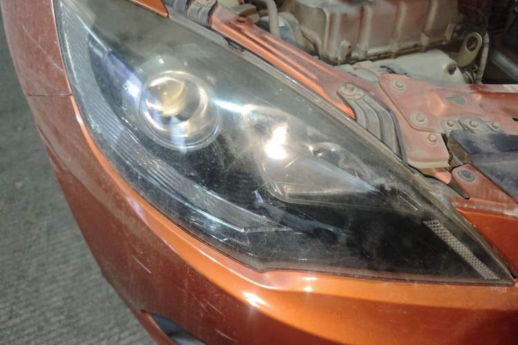 Used Chery Fengyun 2 2013 Hatchback 1.5L Manual Ruiyi Edition Right Front Headlight