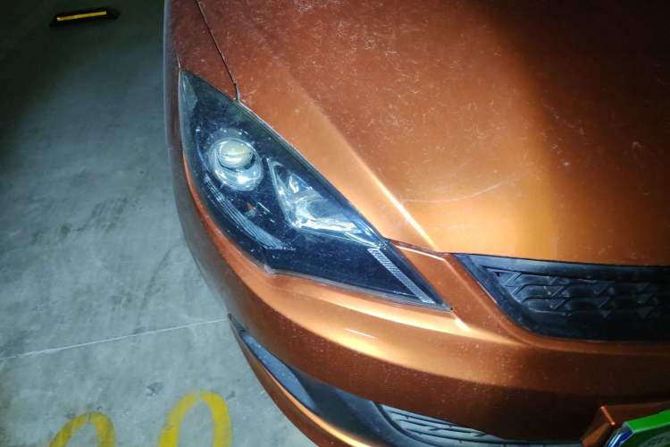 Used Chery Fengyun 2 2013 Hatchback 1.5L Manual Ruiyi Edition Right Front Headlight